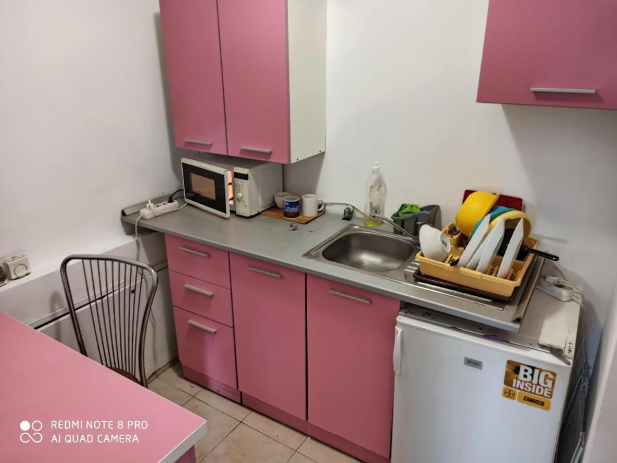 מלון בראשוב Quik מראה חיצוני תמונה
